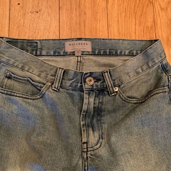 Bullhead Denim Co stacked skinny jeans 28 x 30
EXCellent Pre-owned Condition - Picture 4 of 11